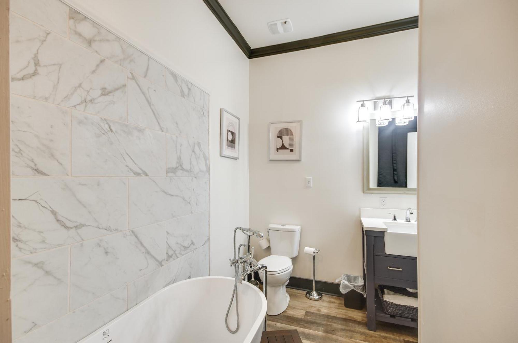 Modern Greenwood Studio Less Than 1 Mi To Downtown! Exterior foto